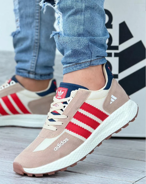 New sports sneakers